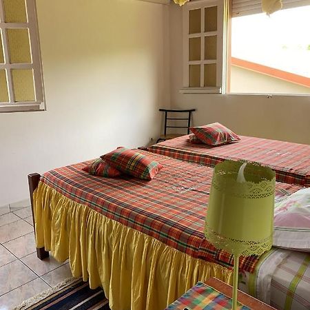 Hebergement Mouchas F4 - Dans Villa Les Polycias Sainte-Luce Eksteriør billede