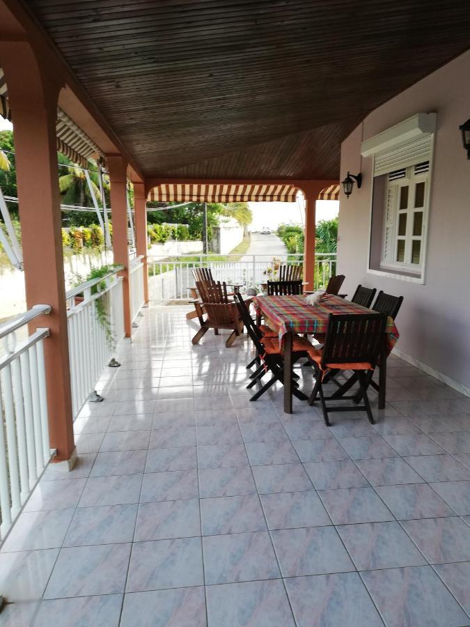 Hebergement Mouchas F4 - Dans Villa Les Polycias Sainte-Luce Eksteriør billede